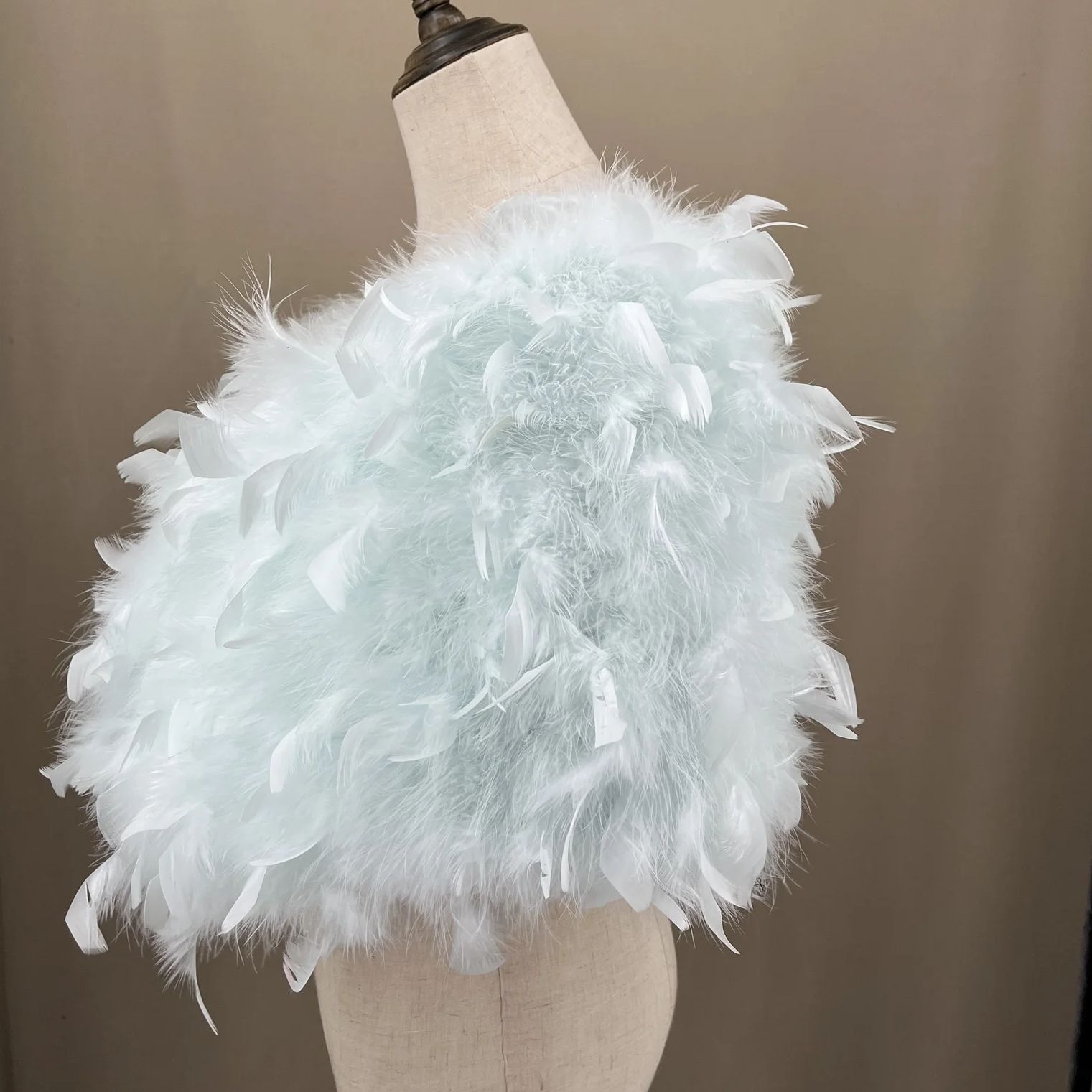 Real Turkey Feather Shawl with - огляд і ціна Turkey Women Fashion